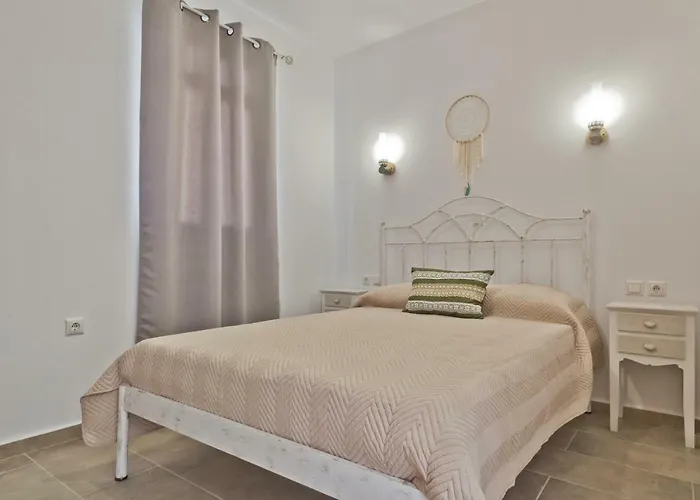 فيلة Alisachni *